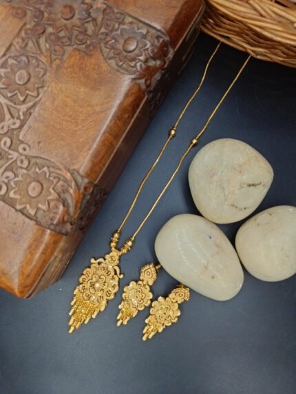 MS Jewellers – Traditional Gold Plated Dokiya Set