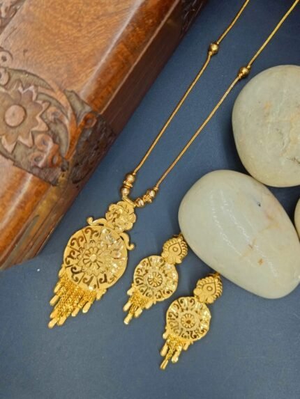 MS Jewellers – Traditional Gold Plated Dokiya Set