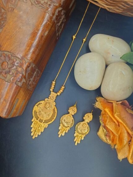 MS Jewellers – Traditional Gold Plated Dokiya Set