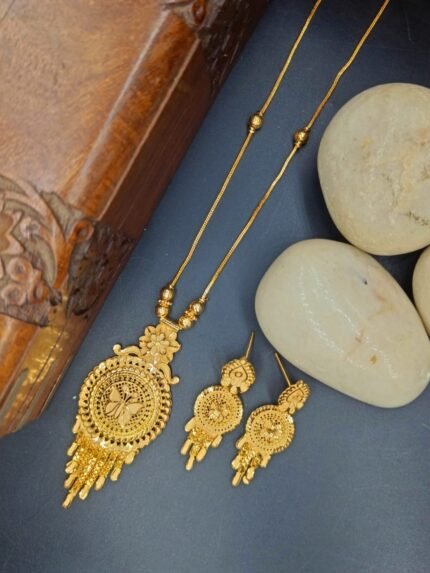 MS Jewellers – Traditional Gold Plated Dokiya Set